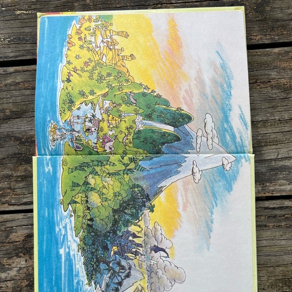 WUZZLES. ELEROO’S BIG SURPRISE! VINTAGE HASBRO STORY BOOK - Picture 4 of 6